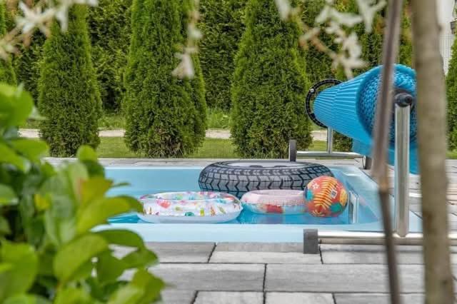פורונין Domek Dream II Z Jacuzzi I Basenem מראה חיצוני תמונה